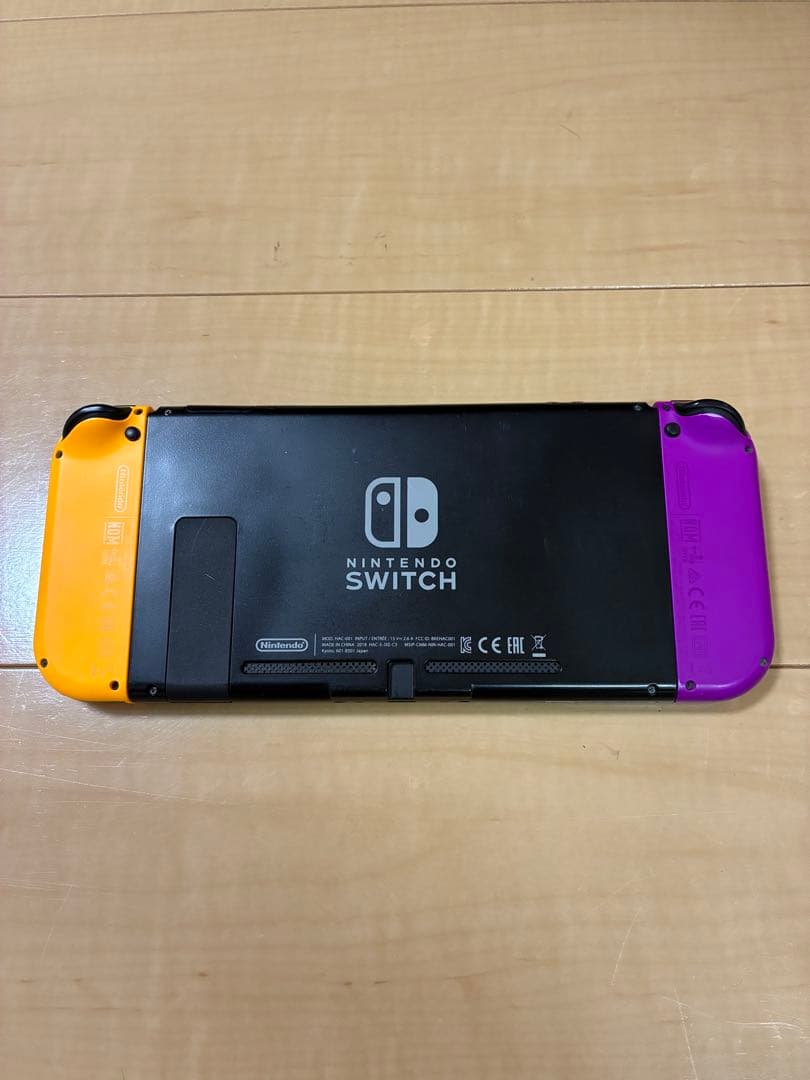 Nintendo Switch 本体 紫とオレンジのJoy-Con ケース付き