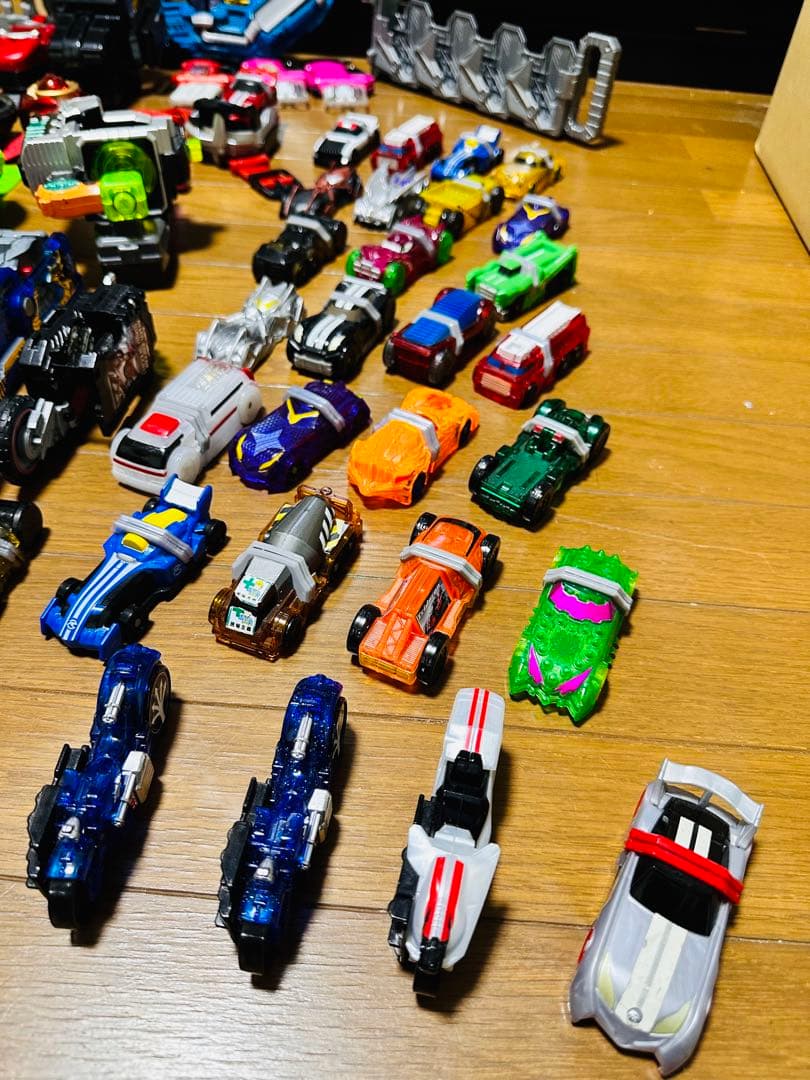 仮面ライダーベルト　セイバーGPロックシード　GPフルボトルなど250個以上山売