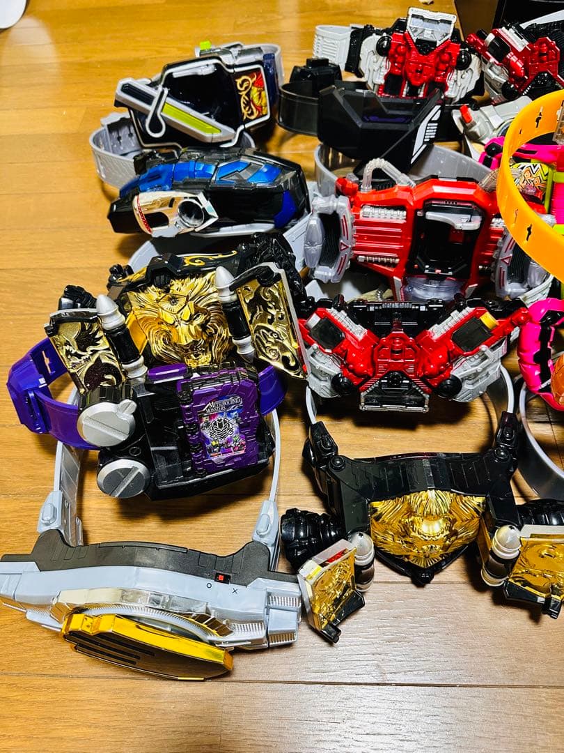 仮面ライダーベルト　セイバーGPロックシード　GPフルボトルなど250個以上山売