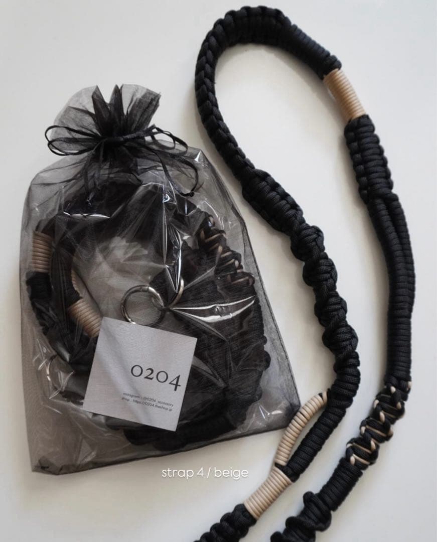 0204 スマホショルダーバッグ ブラック/ベージュ ショルダーバッグ バッグ レザースマホショルダー レディース