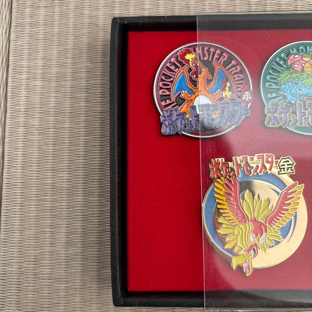 ポケットモンスター2000ミレニアムバッジ - メルカリ