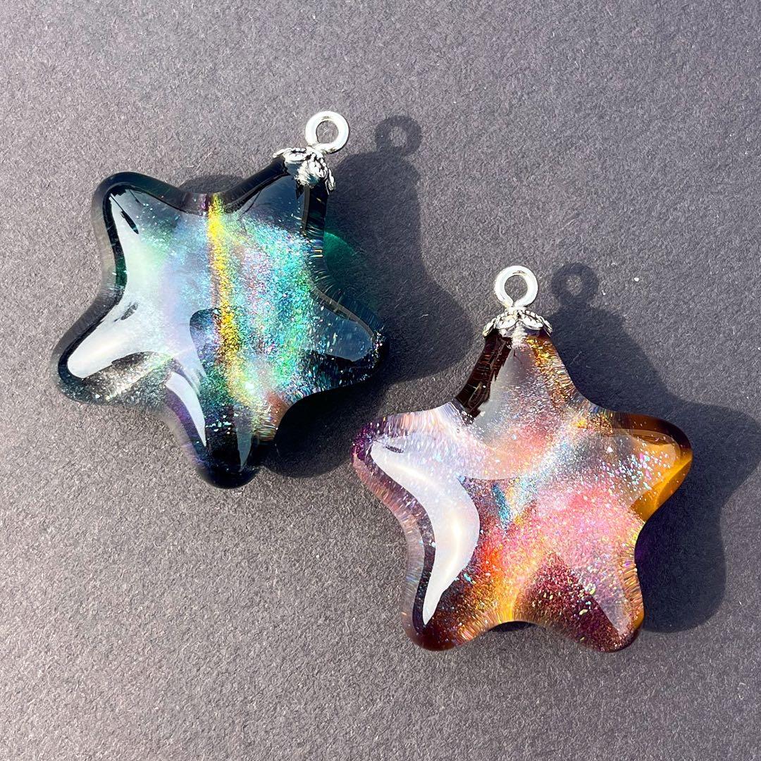 【ハンドメイド】81.竜の落とし子・星の銀河・紫と緑・台座