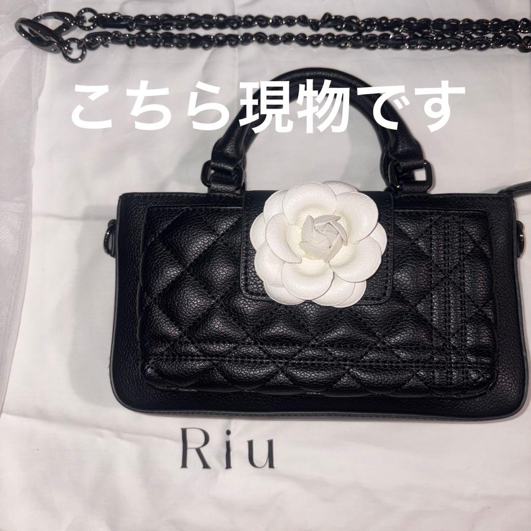 riu フォーンバッグ　Rose phone bag ブラック　薔薇　ローズ