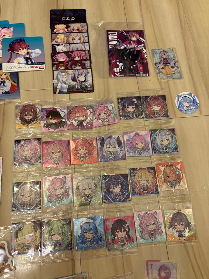 ホロライブステッカー・カードまとめ売り88枚-国内正規販売店