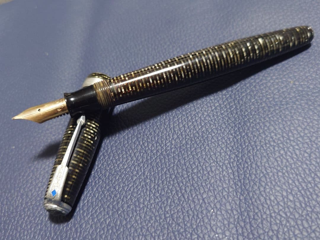 【ヴィンテージ万年筆】パーカー　バギュマチック　ブルーダイヤ ヴィンテージ万年筆】パーカー バギュマチック ブルーダイヤ