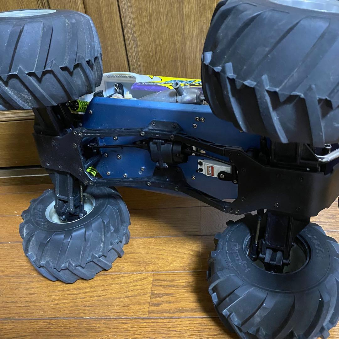 京商 KYOSHO メガフォース エンジンカー