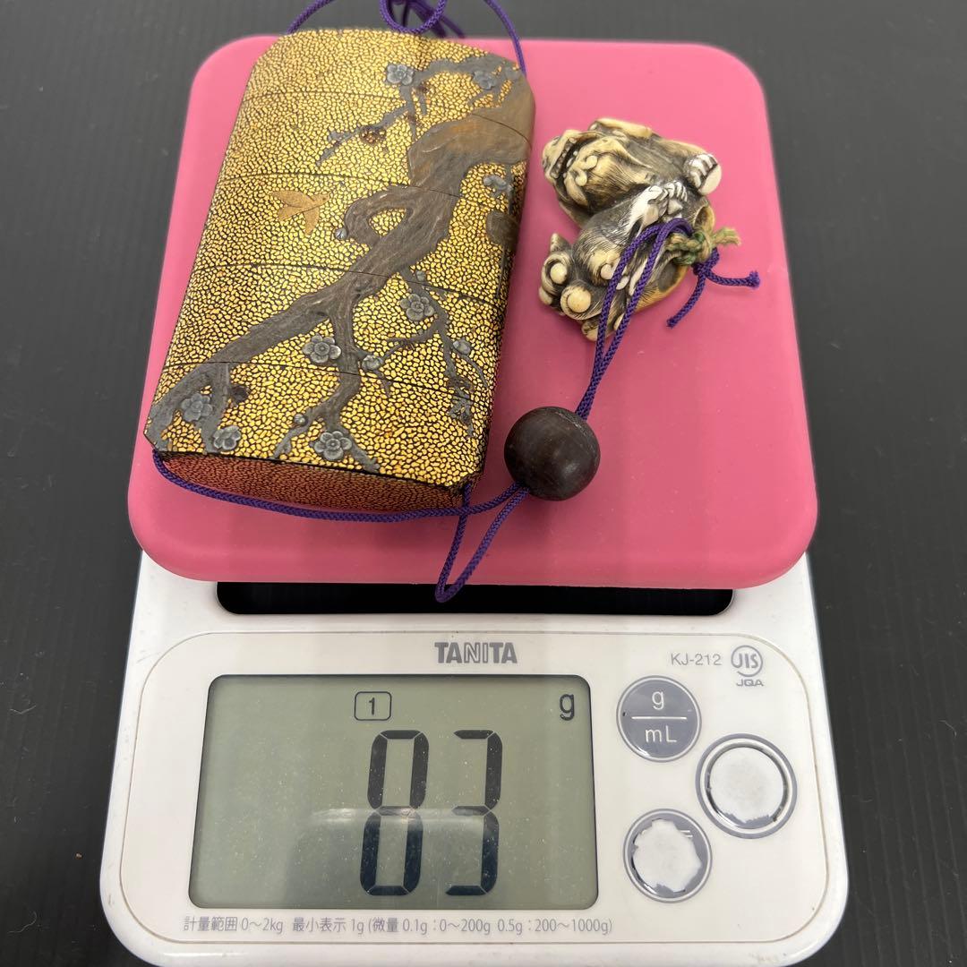 江戸時代　極上盛上鷲内梨地　五段大振印籠　極上獅子根付　東Y7-0812⭐︎2F