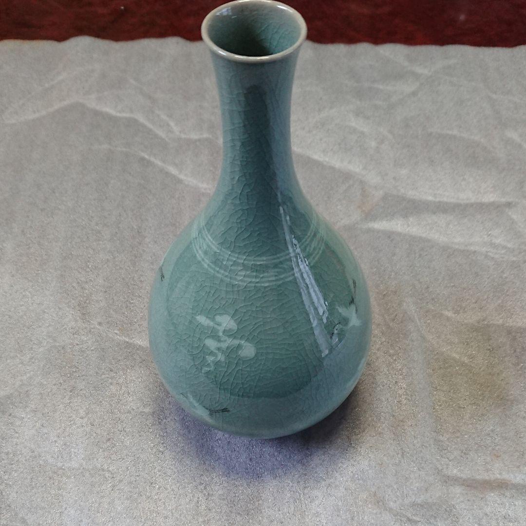 朝鮮・高麗青磁・韓国人間文化財・ 柳海剛作高麗製磁雲鶴模様象嵌一輪挿し・未使用品