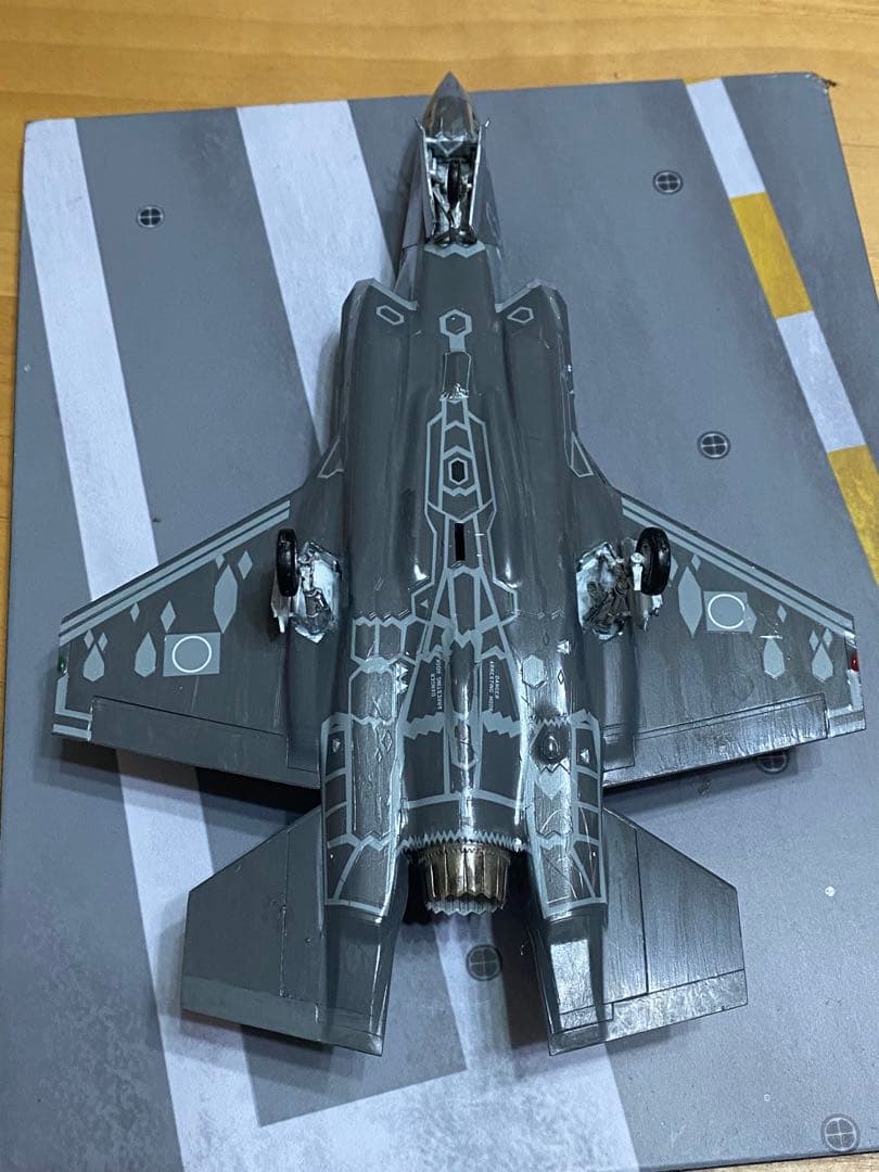 限定値下げ　1/72スケールF-35A 航空自衛隊初号機　完成品　プラモデル