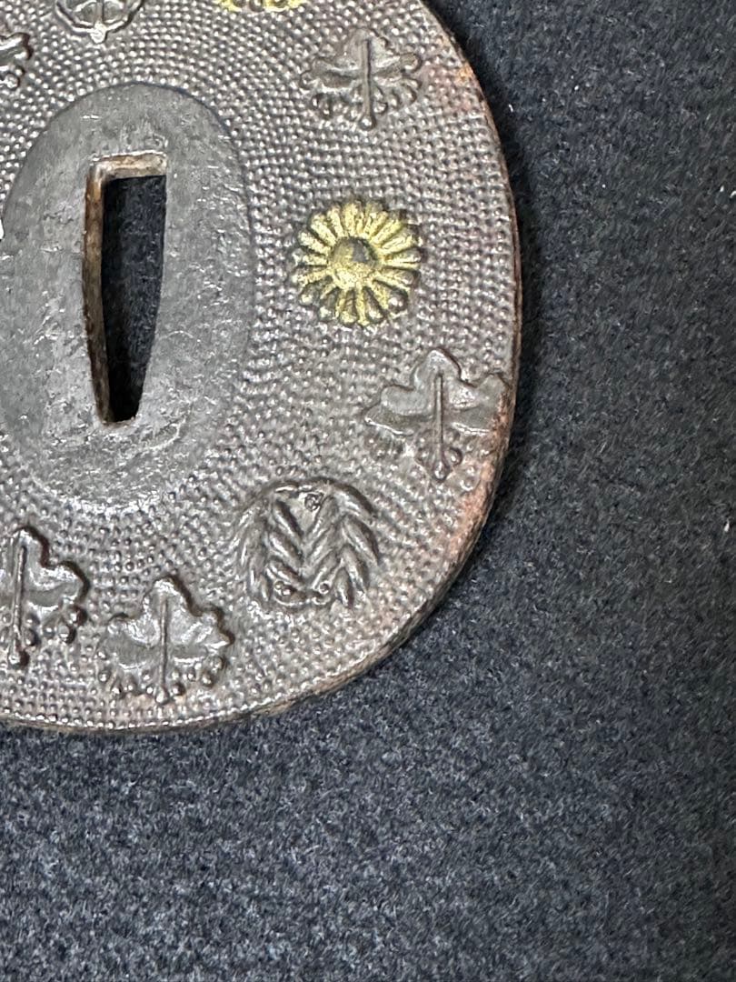 古美術　鉄地鍔三点まとめ　B 透鍔など　刀装具