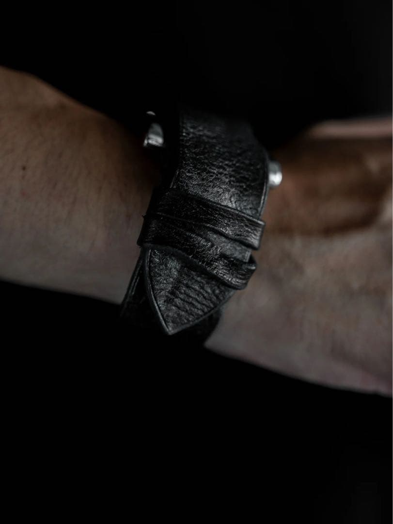 PRY シュウトSculpted Leather Buckle Bracelet