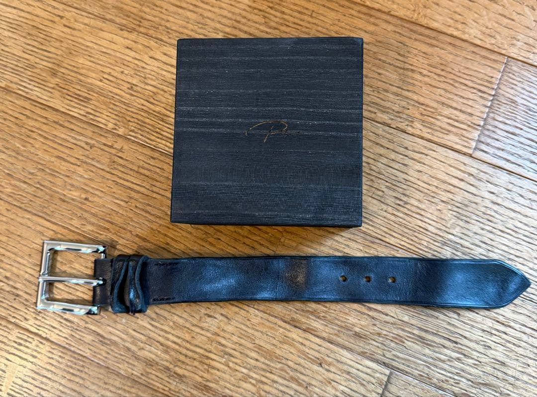 PRY シュウトSculpted Leather Buckle Bracelet