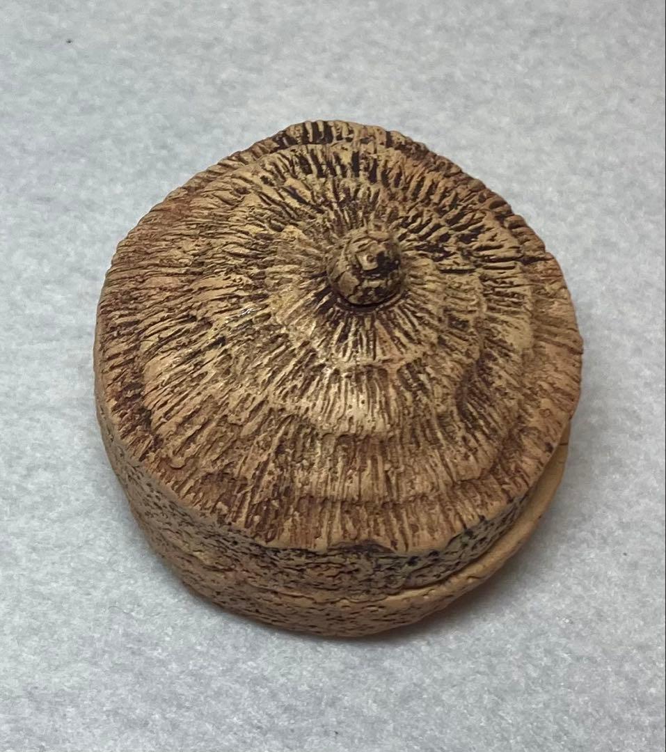 B264h 「わらぐろ香合」佐々木二六作　二六焼　共布共箱　茶道具　愛媛　天神蟹