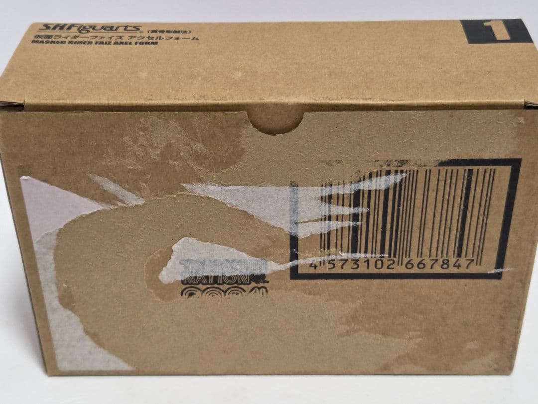 S.H.Figuarts 真骨彫製法 仮面ライダーファイズ　アクセルフォーム