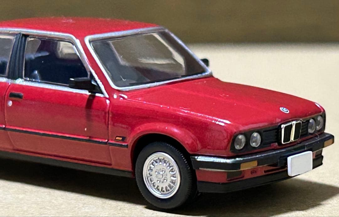 トミカリミテッドヴィンテージネオ BMW 318i 2ドア