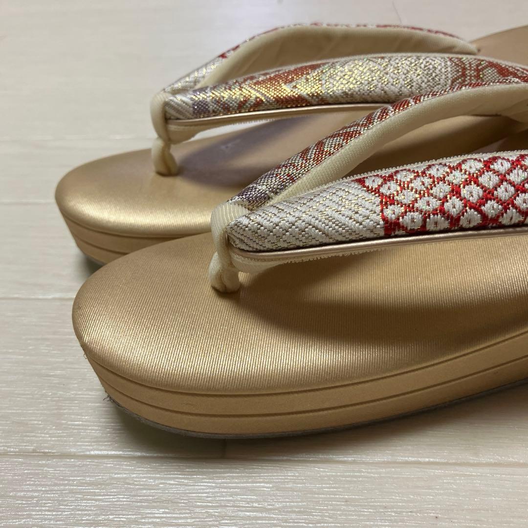 《美品》草履バッグセット　帯地　ラメ　花柄　底鋲付きバッグ　成人式