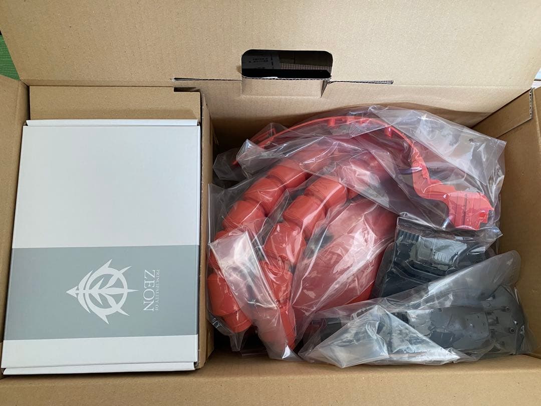 新品・未開封】シャア専用ザクII ヘッドプラモ 模型・プラモデル