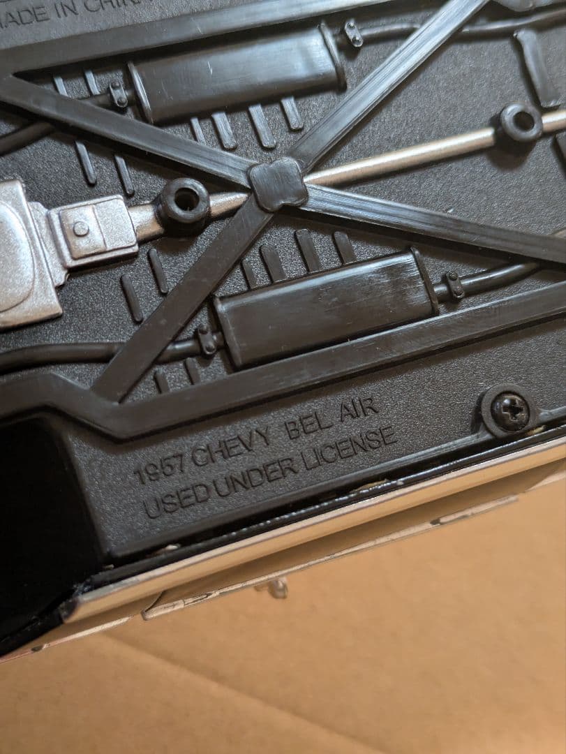 JADA 1957 シボレー ベルエア1/24スケール　ミニカー