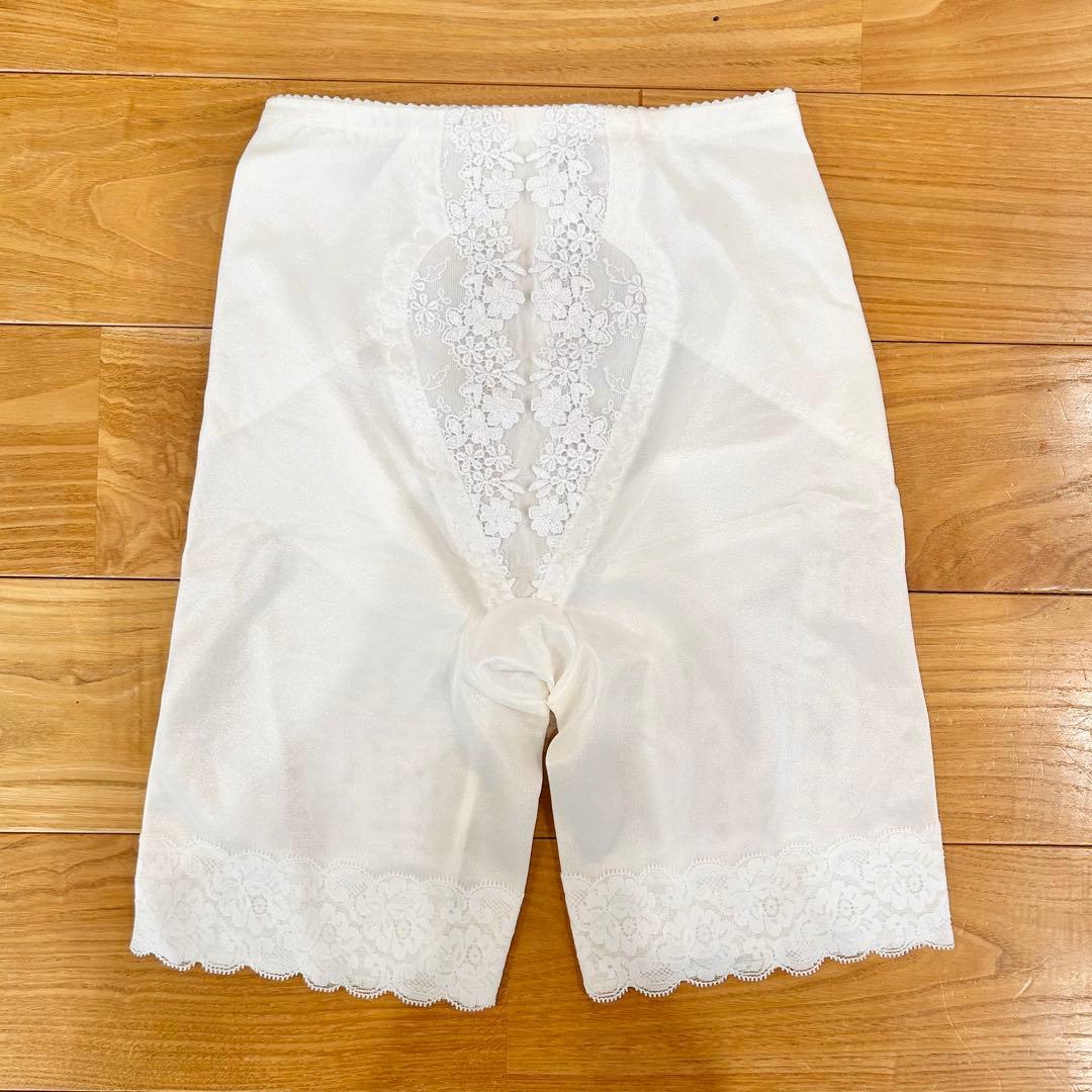 Wacoal ワコール　ブライダルインナー【ブラE65/ニッパー・ガードル64】