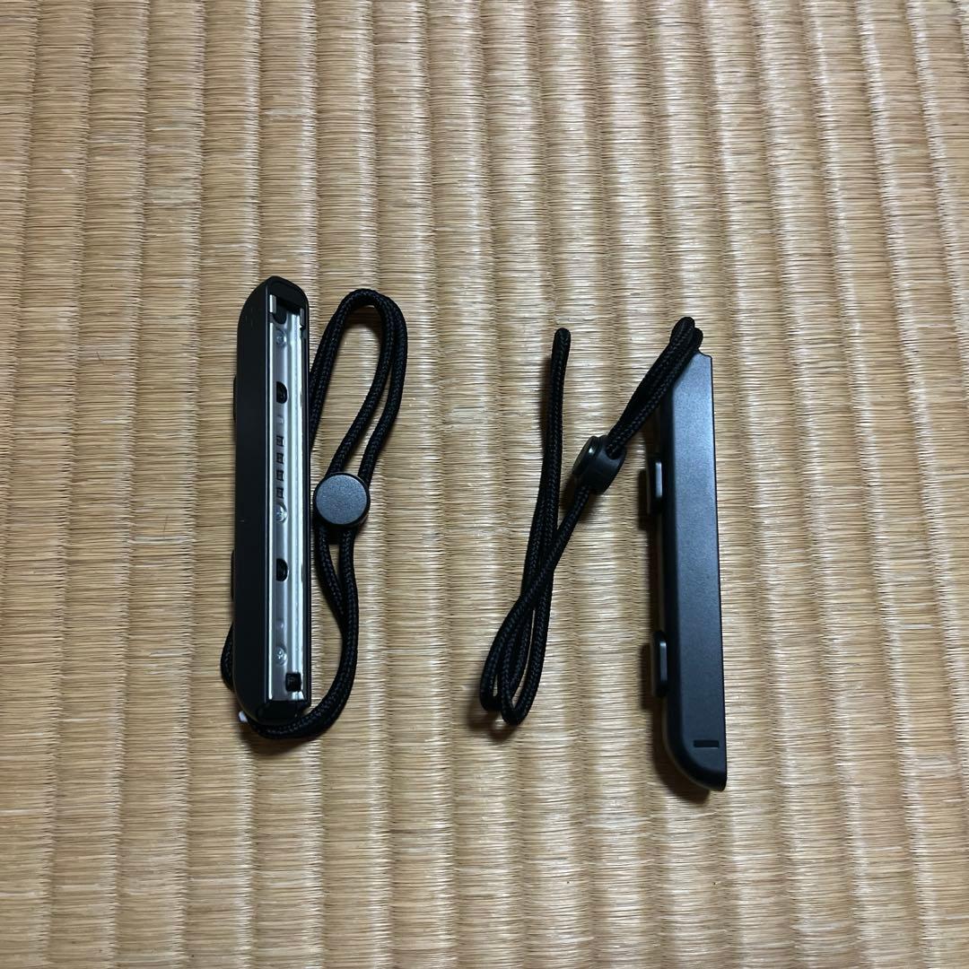 ニンテンドースイッチ(旧型)、ゲームソフト４種、コントローラー、ケースまとめ売り