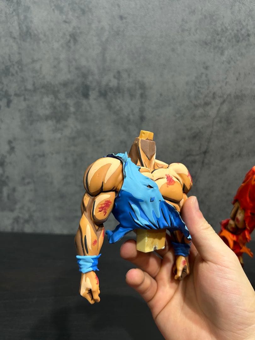 孫悟空　リペイントフィギュア　超サイヤ人