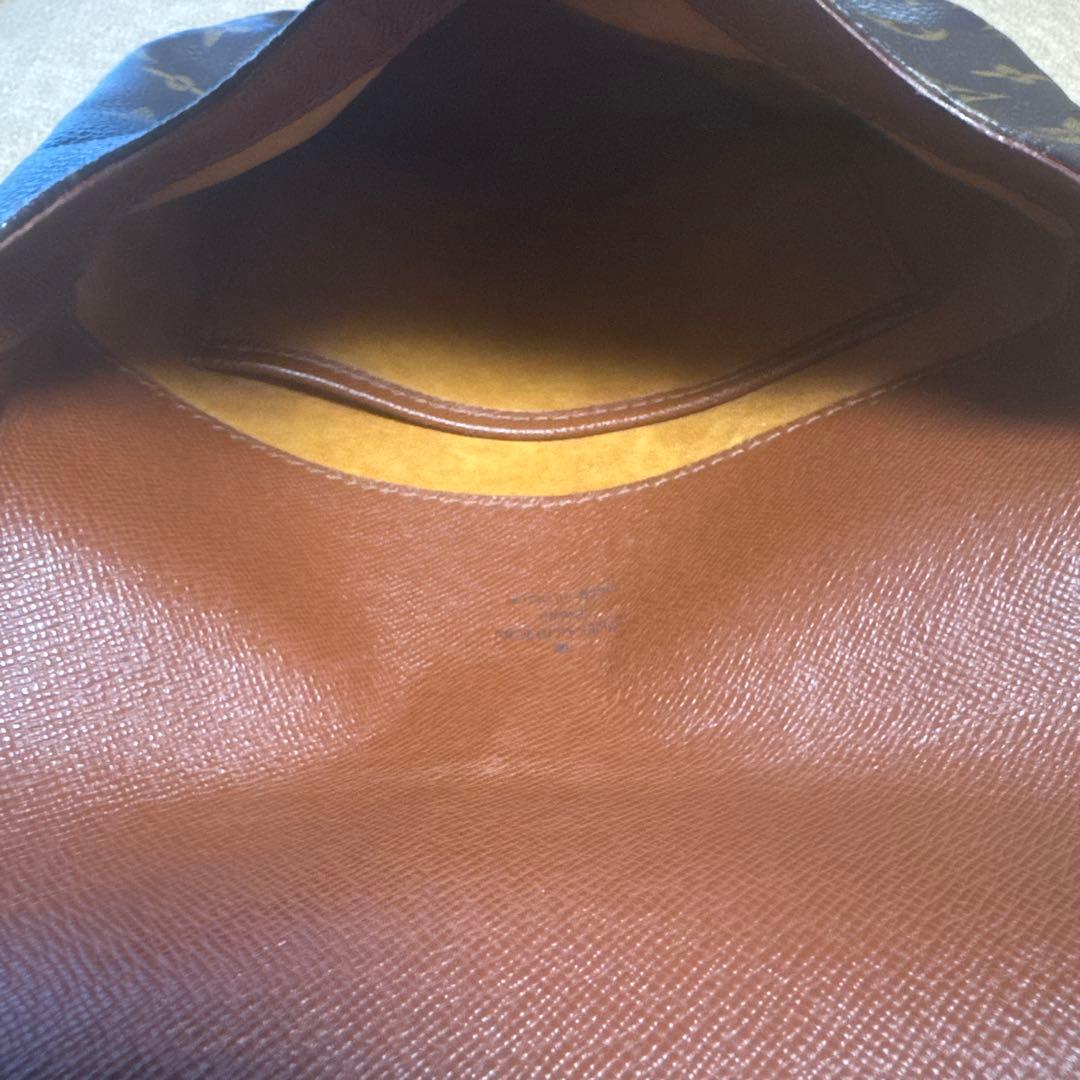 ルイヴィトン　LOUIS VUTTON ショルダーバッグ