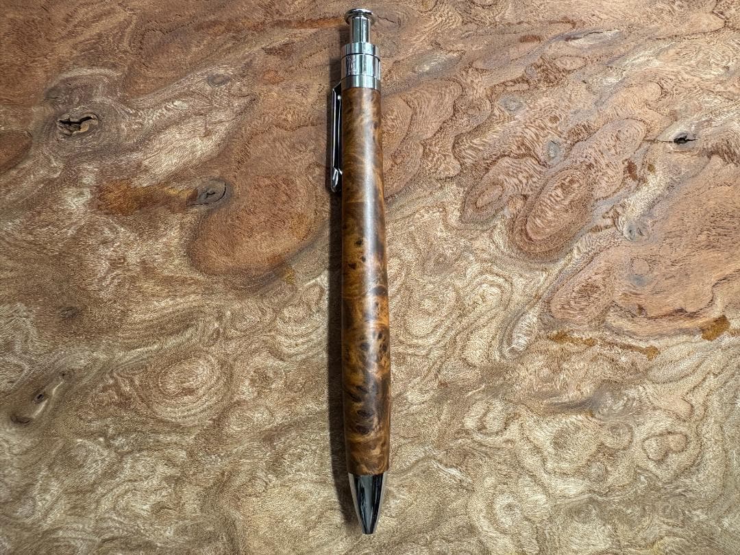 【工房楔　木軸ペン】クルミ こぶ杢