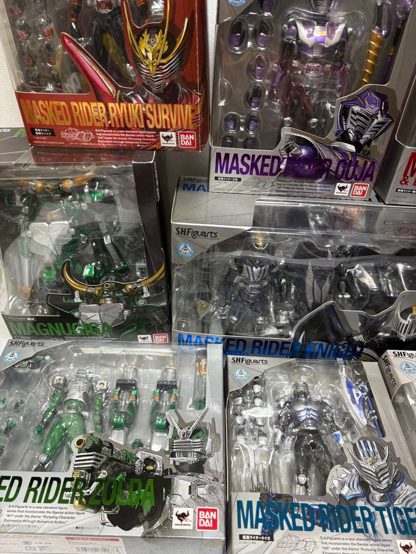 S.H.Fhiguarts 仮面ライダー龍騎　ミラーモンスターなど