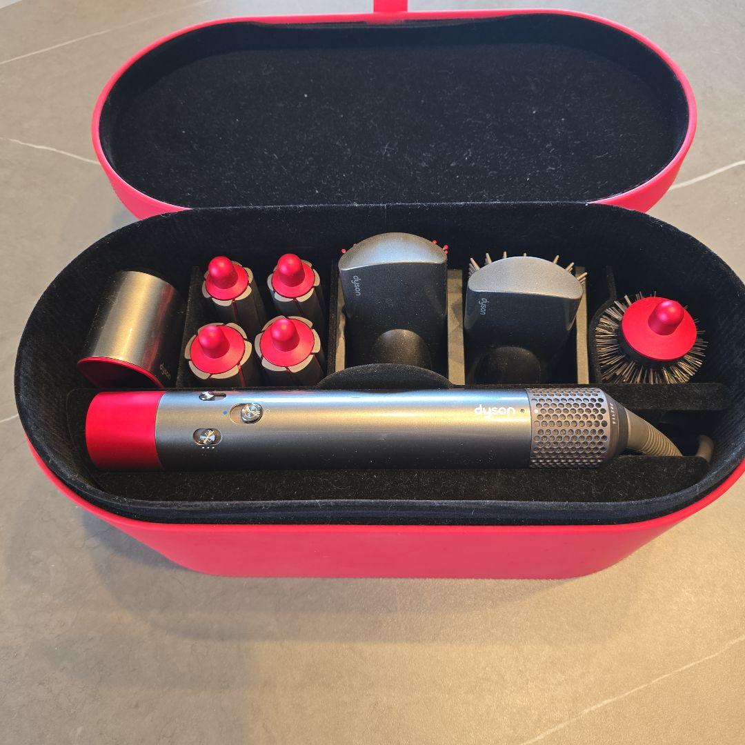 Dyson エアラップドライヤー