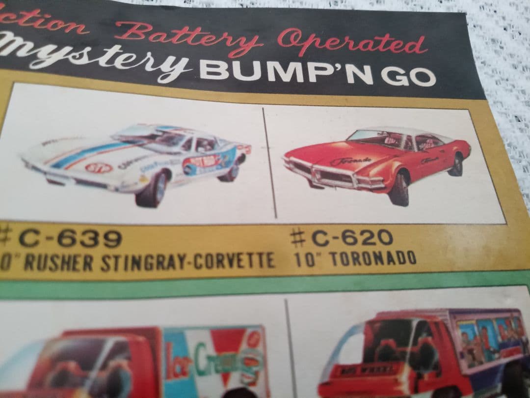 オールズモービル　アメ車TORNADO　太陽　日本製ブリキ美車27cm値下です