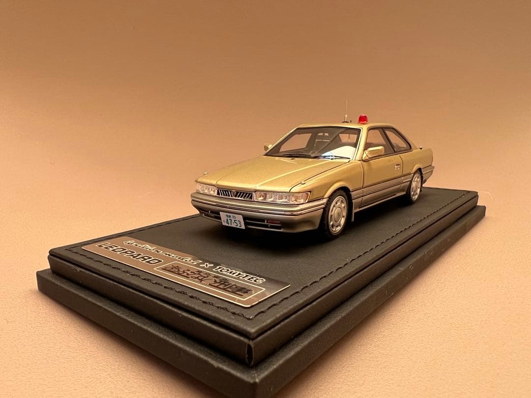日産レパード アルティマ イグニションモデル✖️トミーテック1/43 あぶない刑事