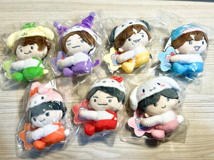 なにわ男子 × サンリオ クリップマスコット 全種セット