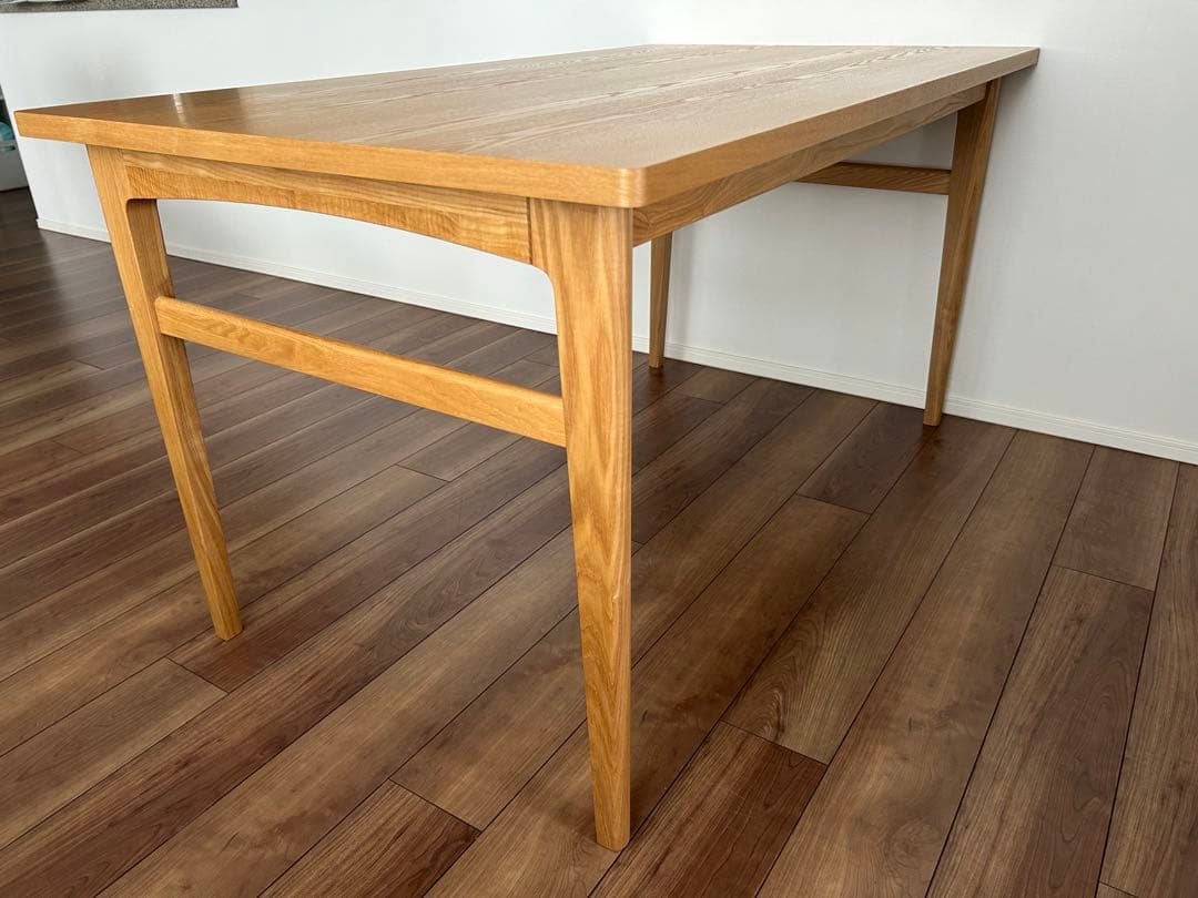 【送料込】unico SIGNE ダイニングテーブル