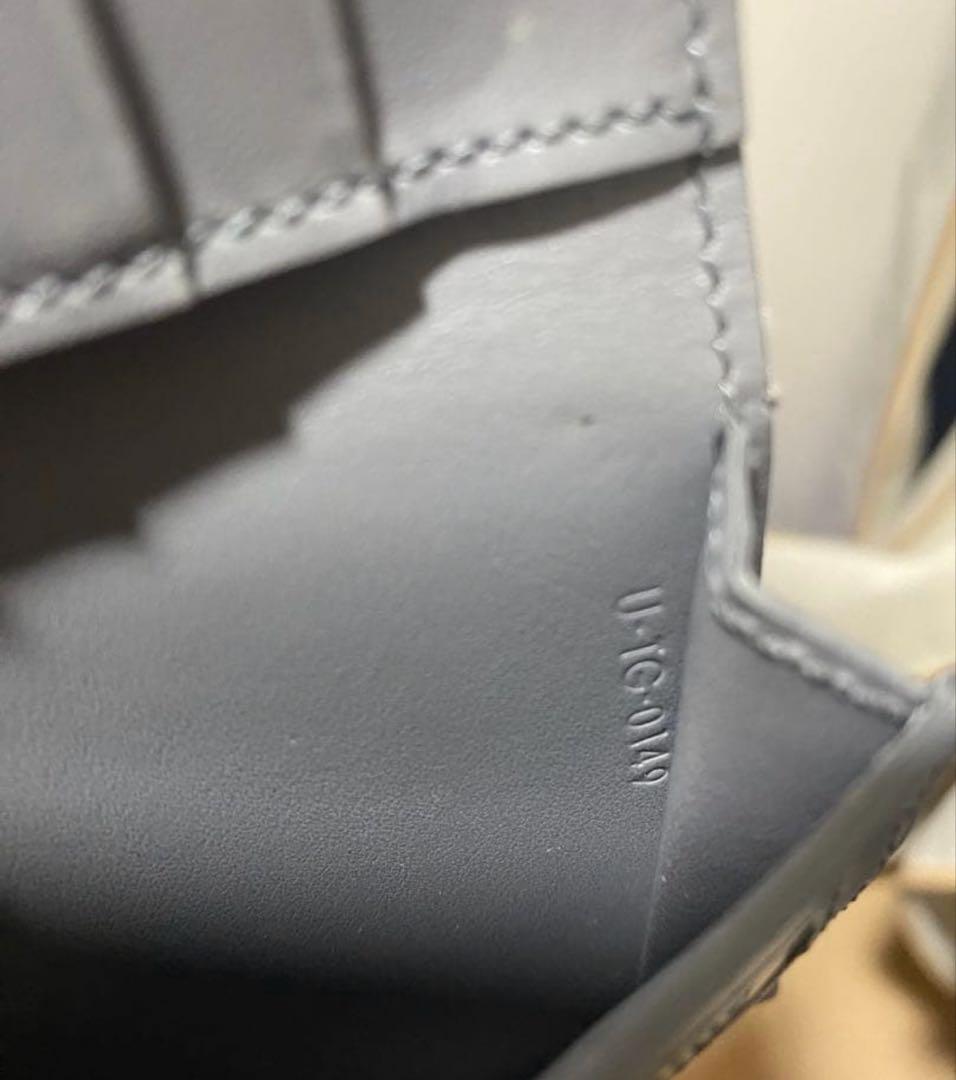 セリーヌグレー レザー 二つ折り財布