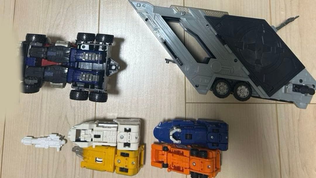 トランスフォーマー グランドコンボイ オメガスプリーム 2体セット