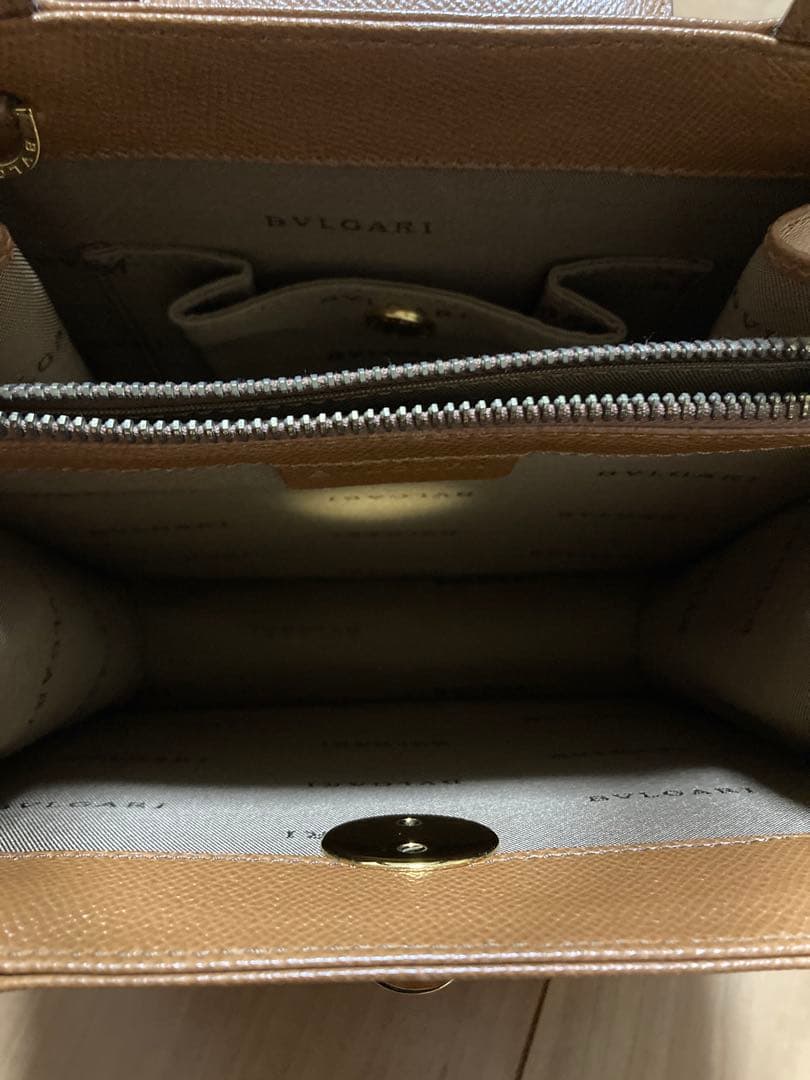 【未使用品】 ブルガリ ハンドバッグ 2way ショルダー ターンロック金具