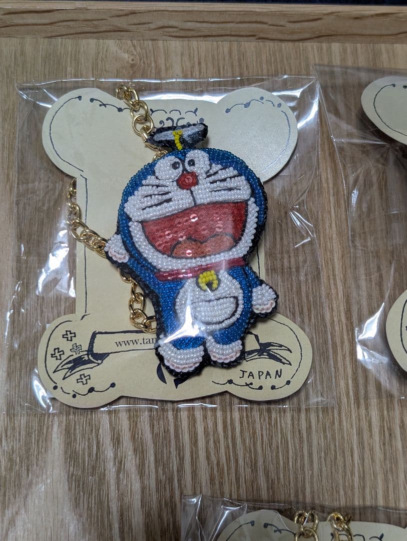 レア 刺繍チャームブローチ ドラえもん 藤子・F・不二雄ミュージアム