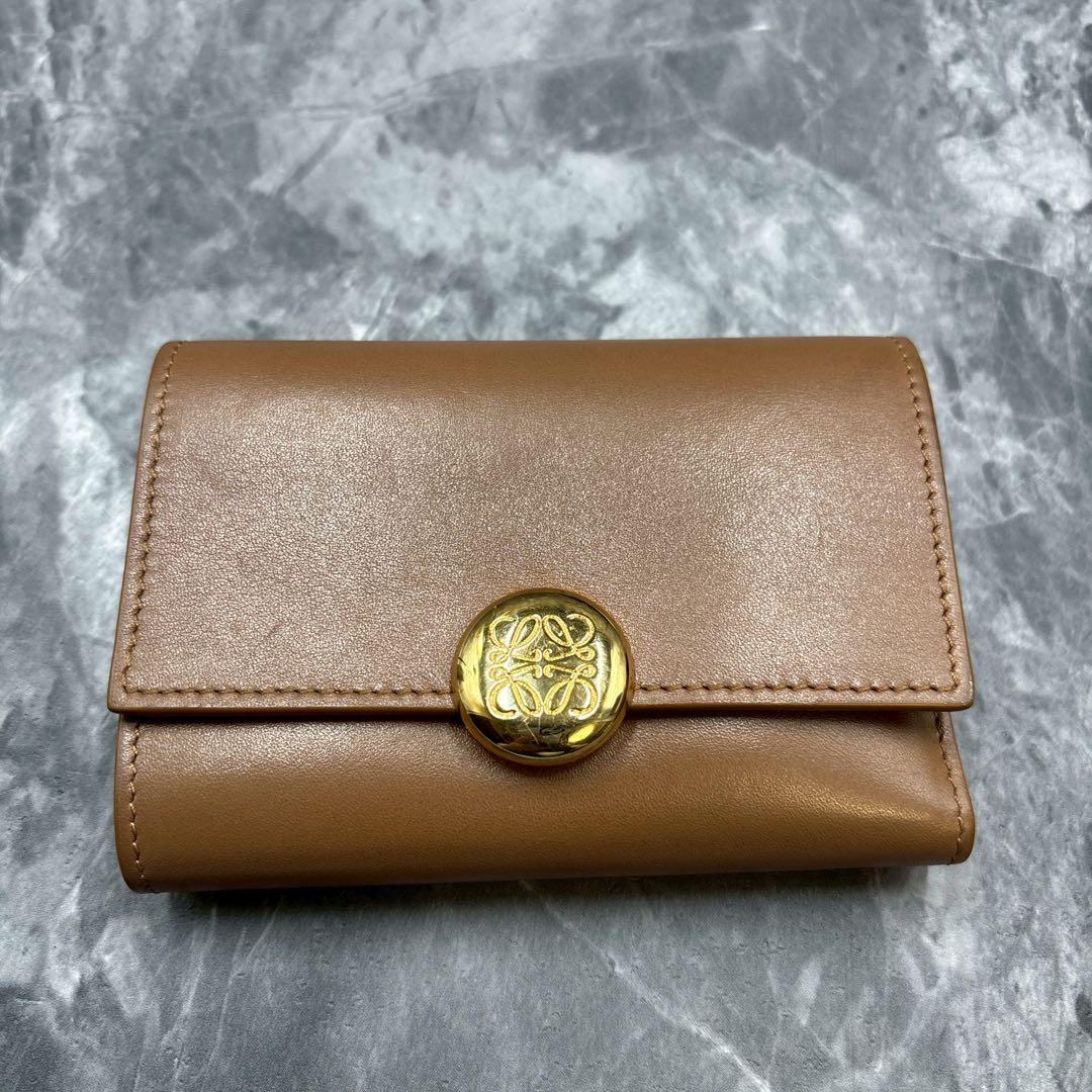 a ✨ LOEWE 3つ折り財布ぺブル バーティカル ウォレット スモール