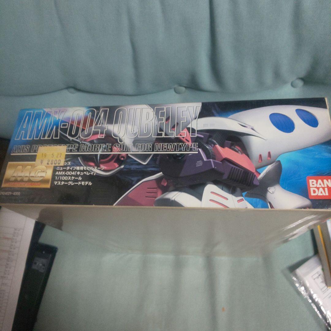 ガンプラ バンダイ キュベレイ  MG 1/100 AMX-004