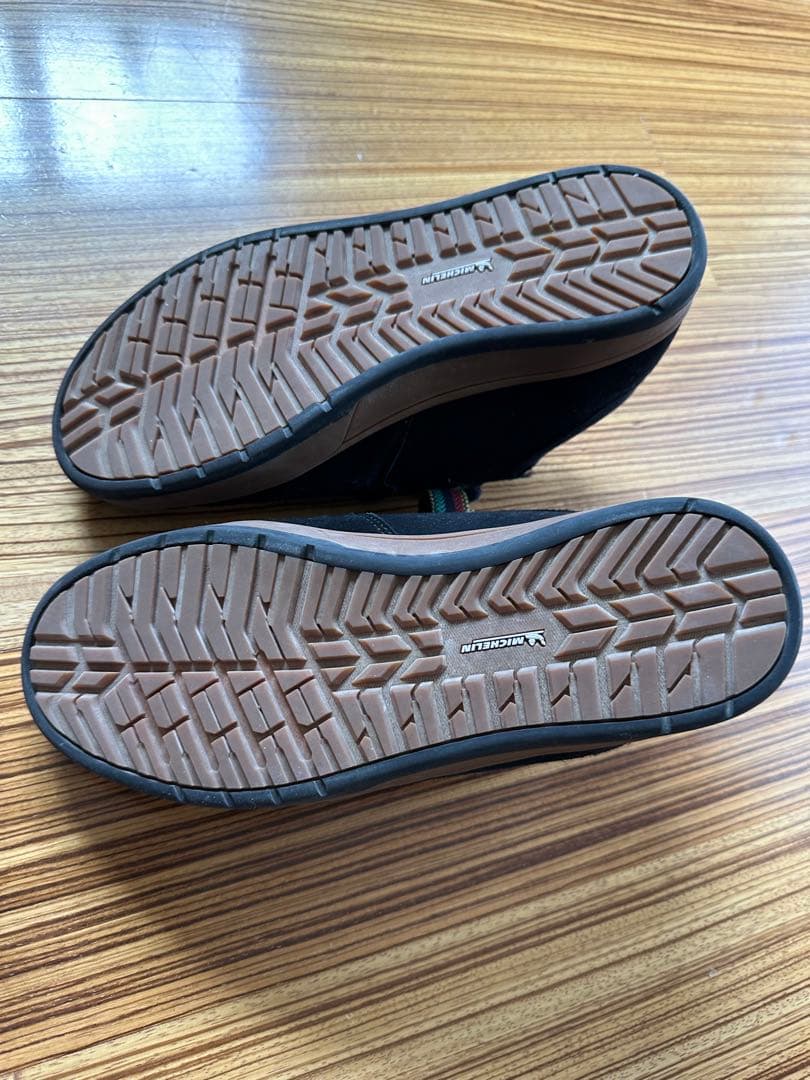 エトニーズ　ジョスリン2×grizzly スケシュー　26cm