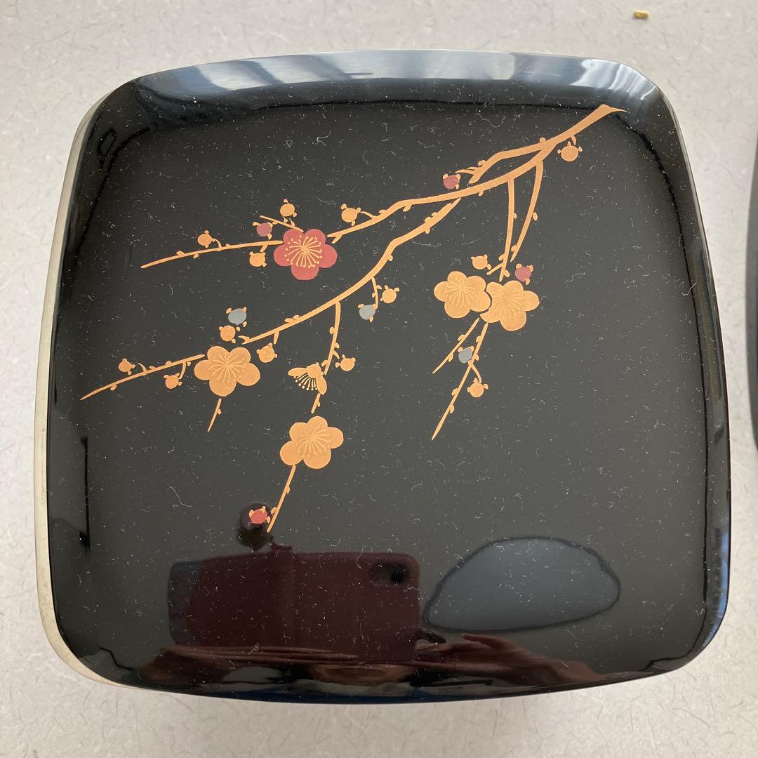 漆器 重箱 梅の花 金箔装飾 3段