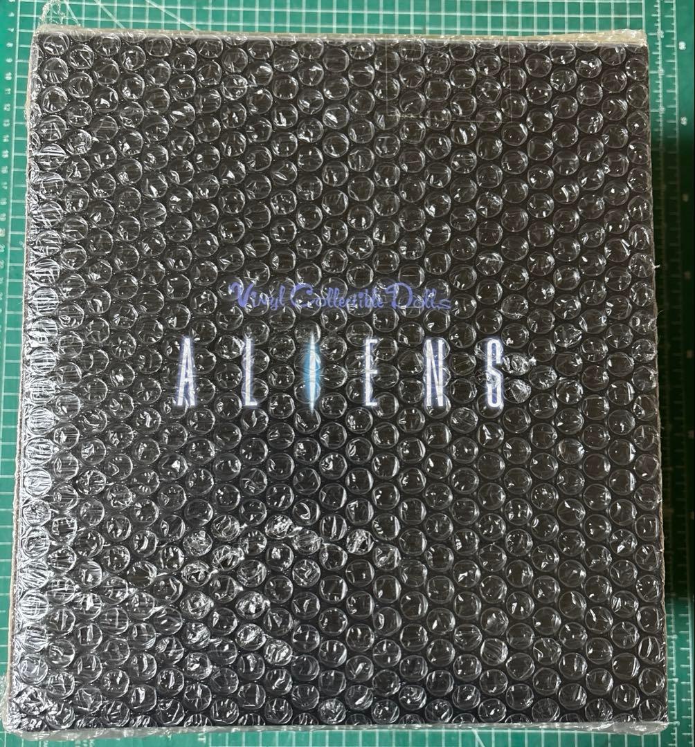 VCD WARRIOR ALIEN(ノンスケール PVC製塗装済み完成品)