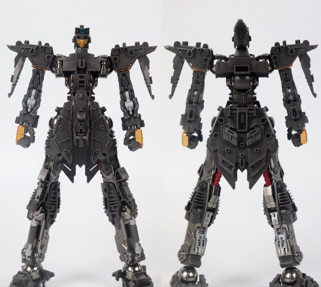 神馬模型　1/100 黄金武士 ダイキャストフレーム　海外製プラモデル