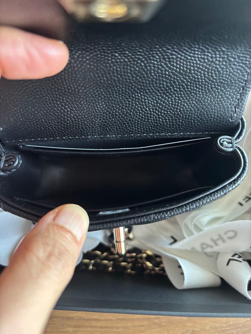 最終値下げ！新品シャネルマイクロミニココハンドルハンドバッグマトラッセ キャビア