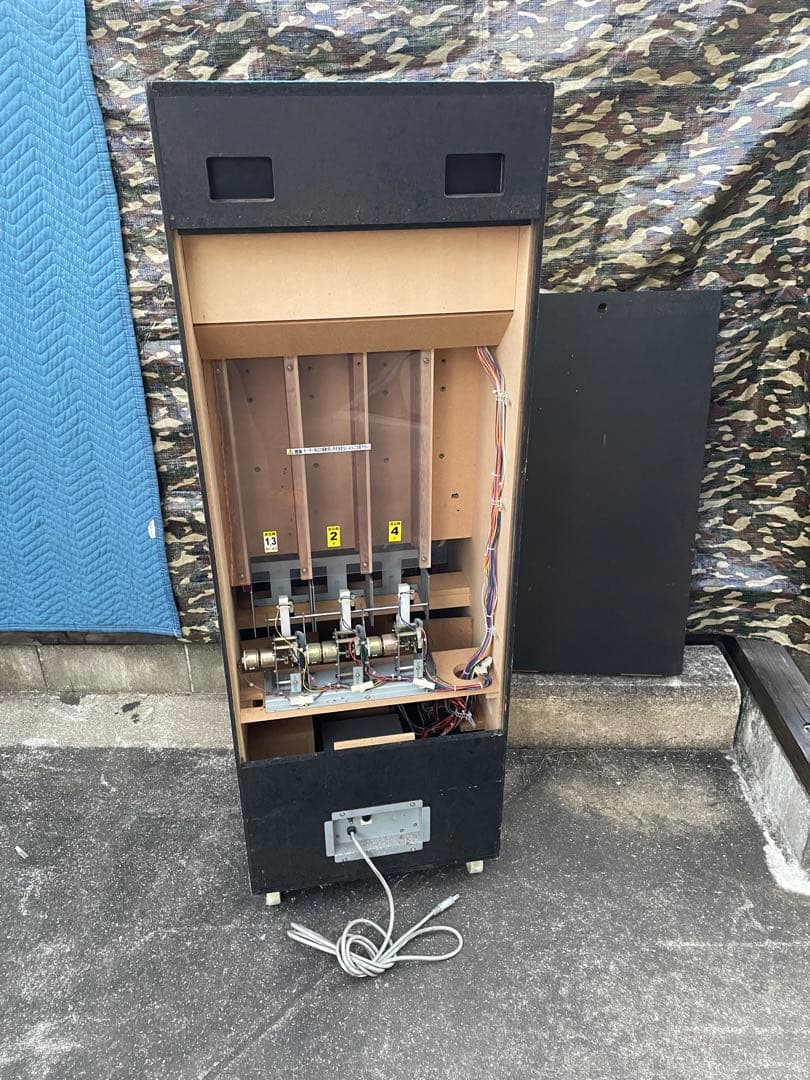 スタンス ねらってカモンちゃん プライズ機 ゲームコーナーに