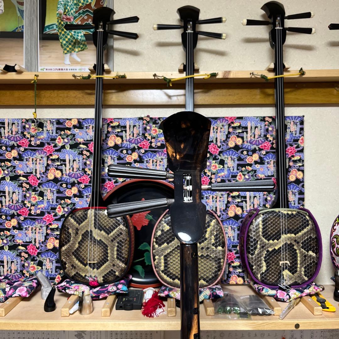 沖縄三線　三味線　弦楽器　和楽器