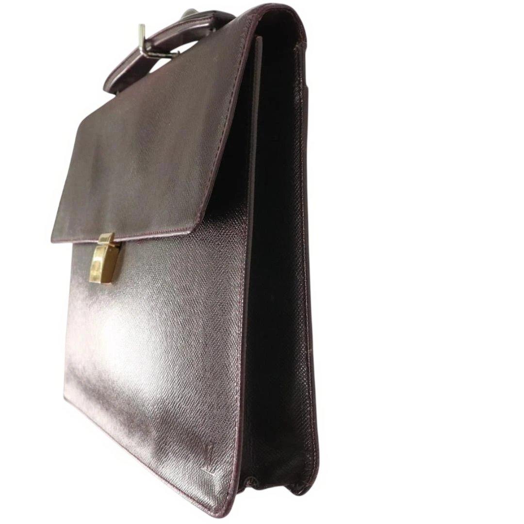 Louis Vuitton エピ セルヴィエット コンセイエ　ビジネスバッグ 茶