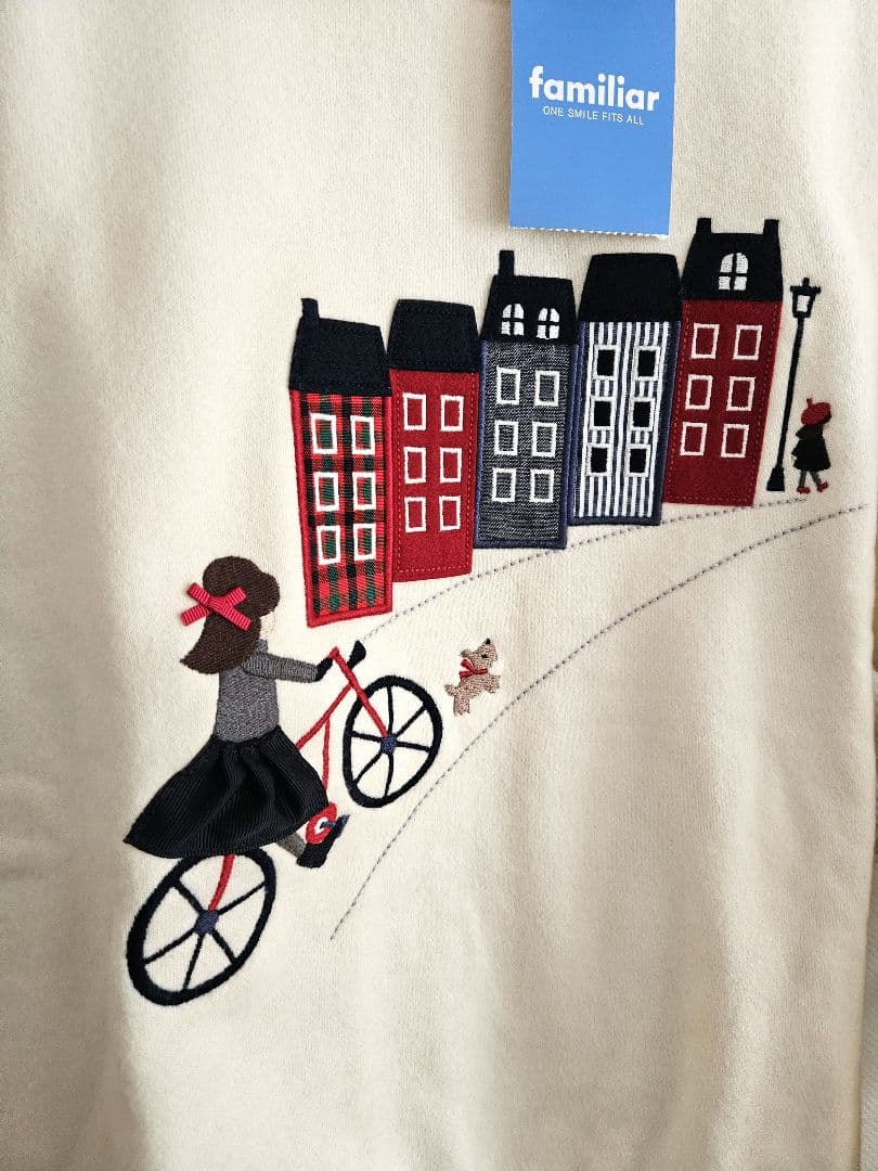 専用です☆新品未使用　familiar 自転車刺繍トレーナー クリーム色　150