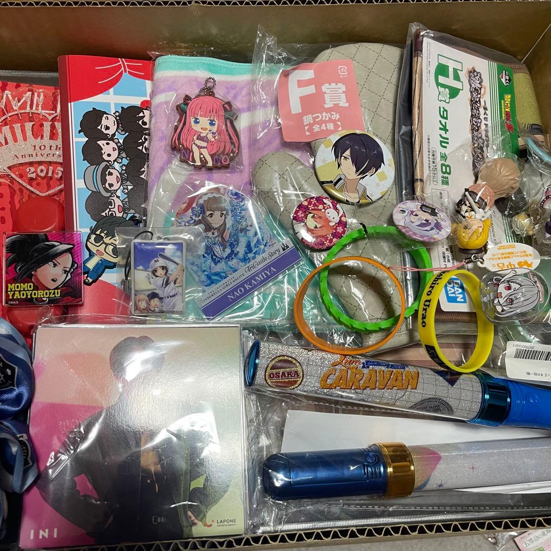 550点以上 140サイズ アニメグッズ 大量まとめ売り C9969011