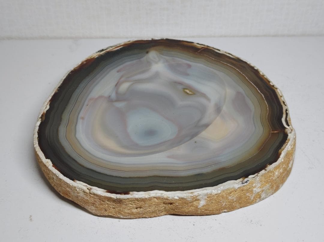 瑪瑙 1.8kg メノウ 原石 鑑賞石 自然石 誕生石 水石 鉱物 宝石 置石